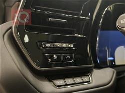 Lexus TX